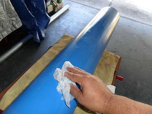 Main Tube being wiped of residue with moist paper towel after buff sanding with 600 grit between light coats of paint - 3 (Click to go to page)